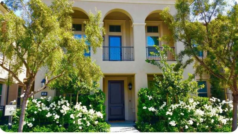 MLS #OC25223719 image #0