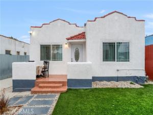 MLS #OC25223958 image #0