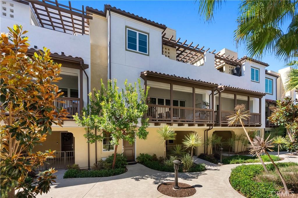 MLS #OC25224049 image #0