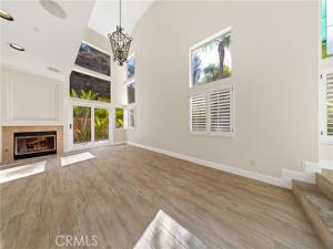 MLS #OC25224262 image #0