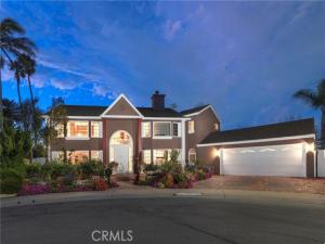 MLS #OC25224394 image #0