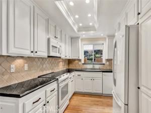 MLS #OC25224634 image #0