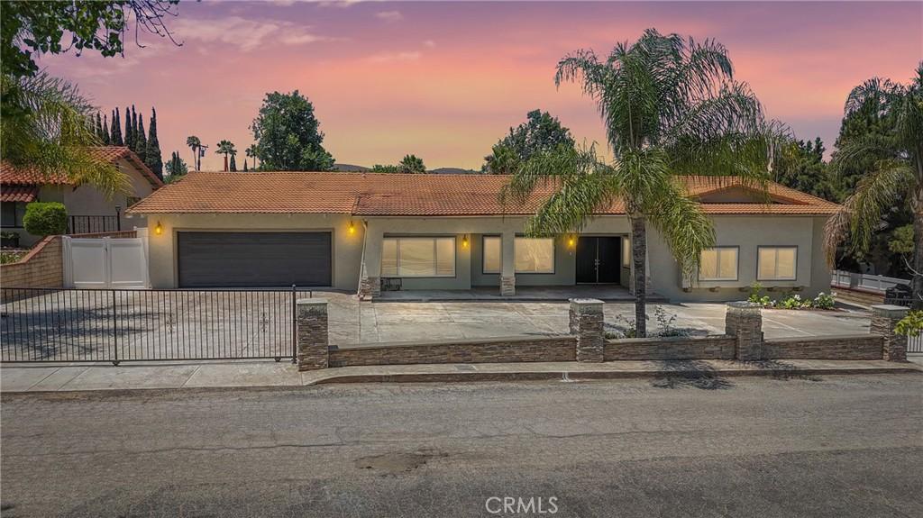 MLS #OC25225506 image #0