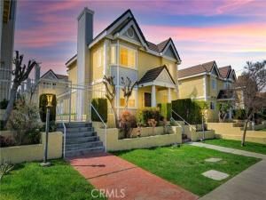 MLS #OC25225903 image #0