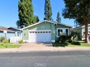 MLS #OC25225961 image #0