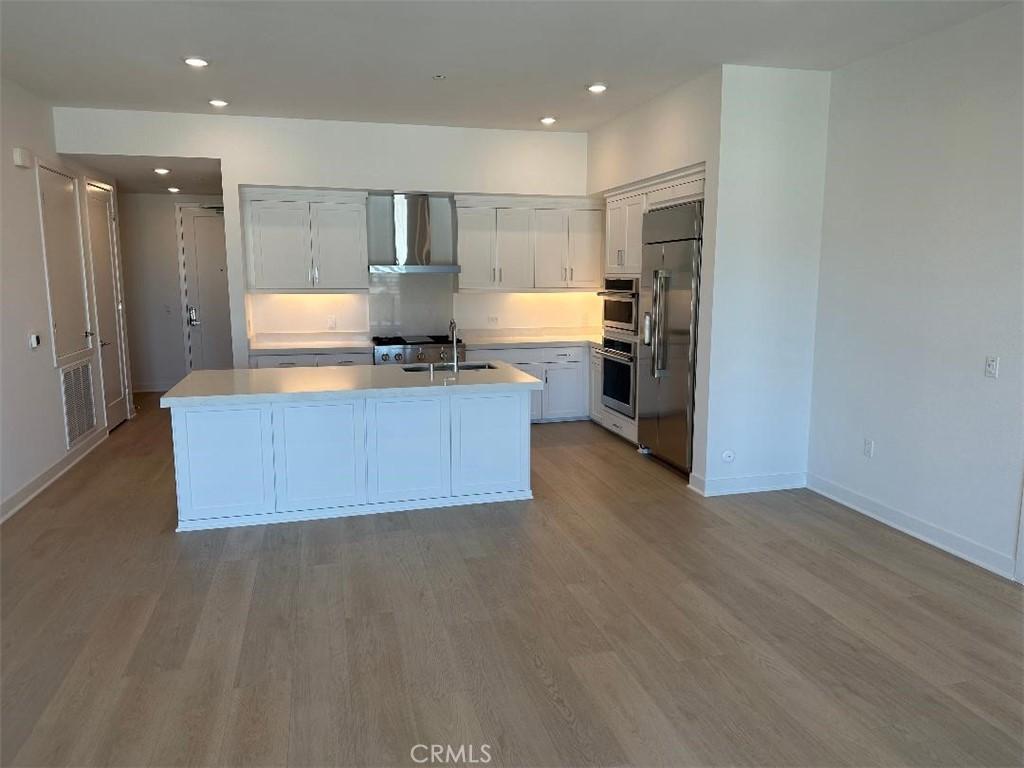 MLS #OC25226419 image #0