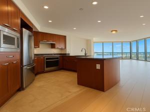 MLS #OC25226787 image #0