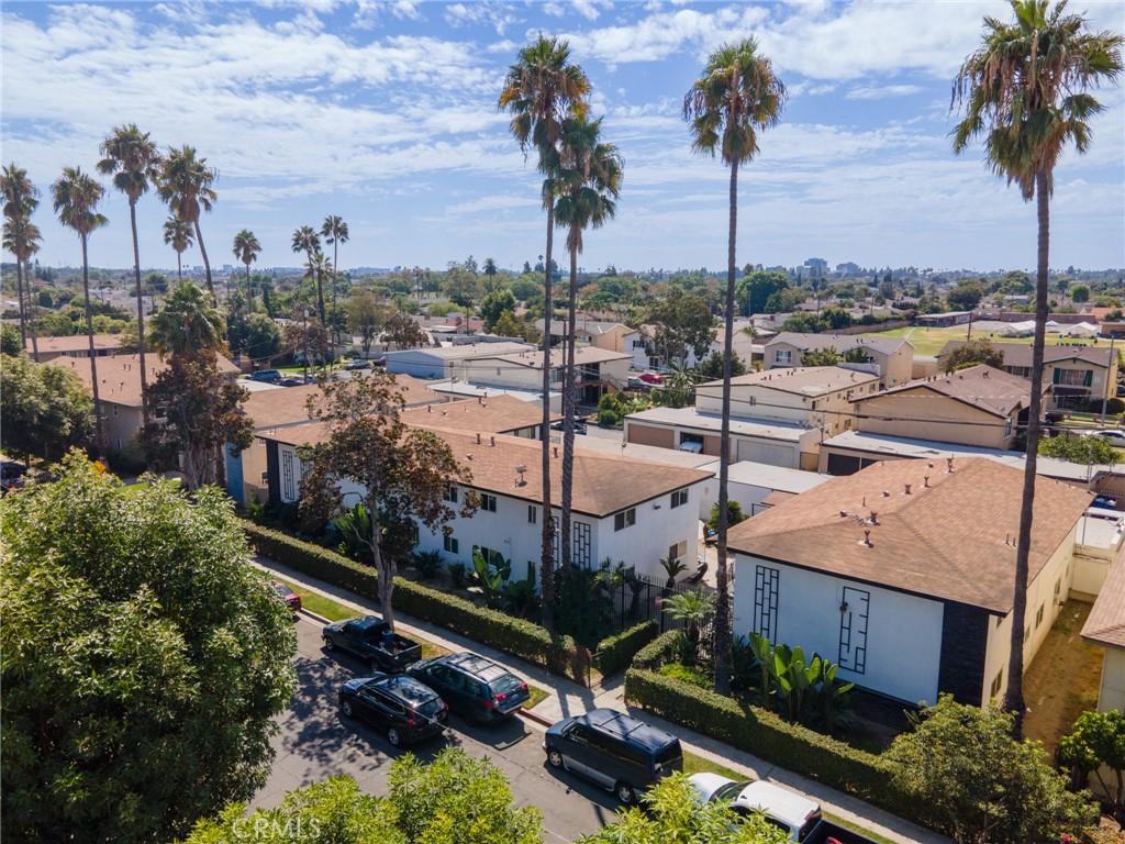 MLS #OC25228125 image #0