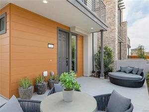 MLS #OC25228469 image #0