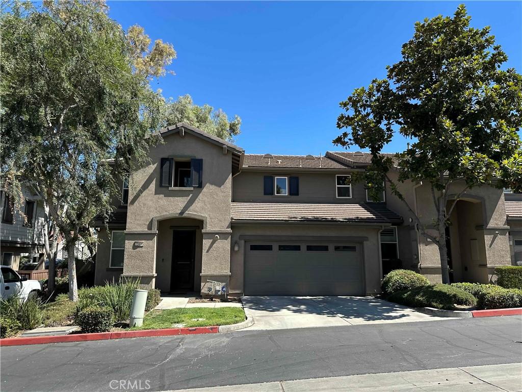 MLS #OC25228663 image #0