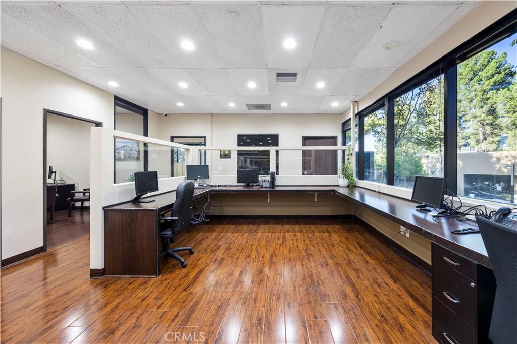 MLS #OC25228848 image #0