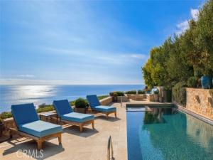 MLS #OC25228971 image #0