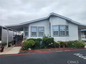 MLS #OC25229045 image #0