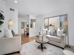 MLS #OC25229196 image #0