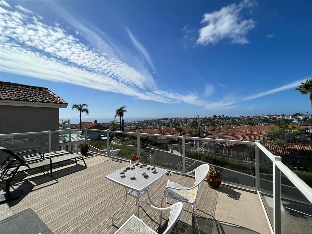 MLS #OC25229270 image #0