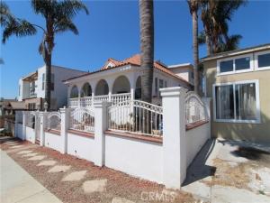 MLS #OC25229390 image #0