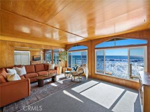 MLS #OC25229612 image #0