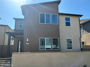 MLS #OC25229883 image #0