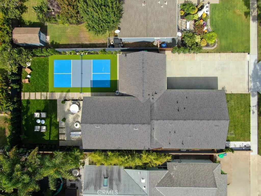 MLS #OC25230183 image #0