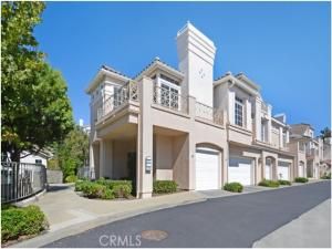 MLS #OC25227063 image #0