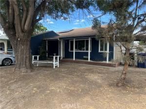 MLS #OC25230801 image #0