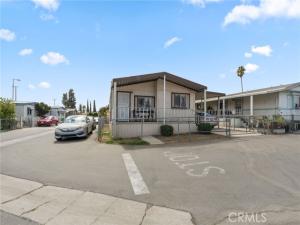 MLS #OC25230886 image #0