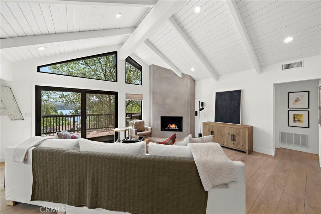 MLS #OC25231043 image #0