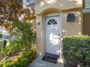 MLS #OC25231315 image #0