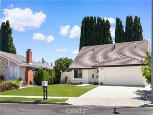 MLS #OC25231449 image #0