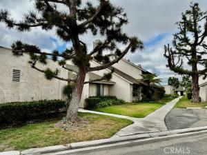 MLS #OC25231460 image #0