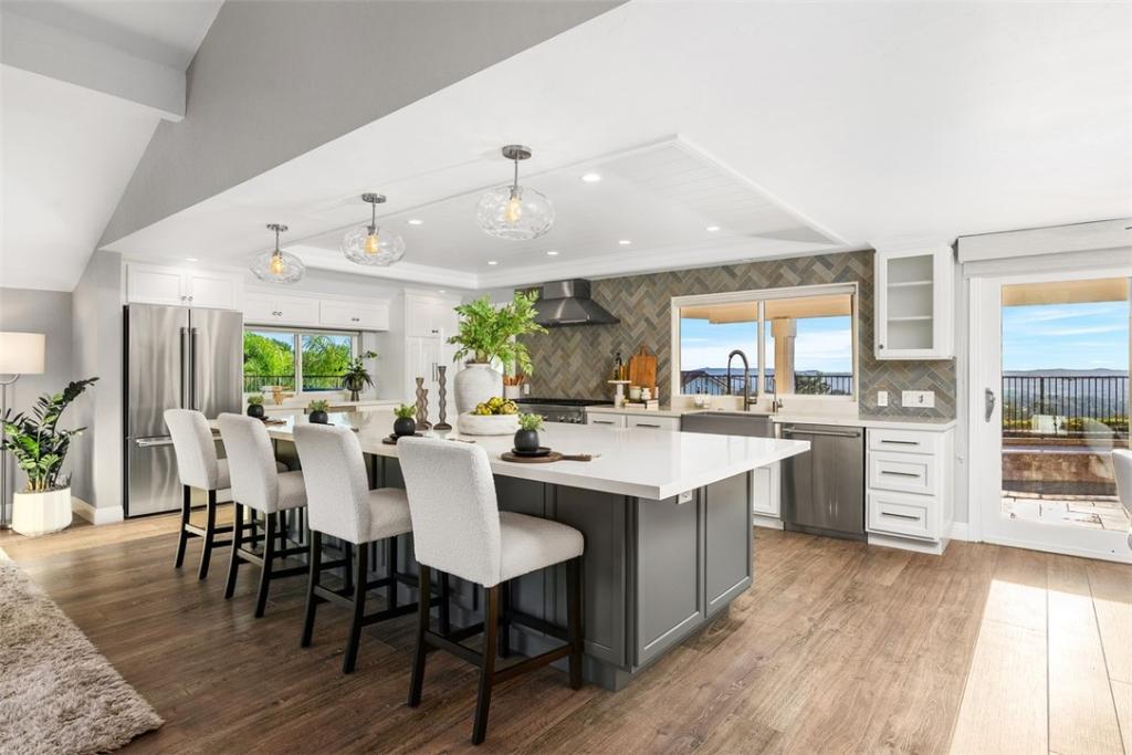 MLS #OC25231557 image #0