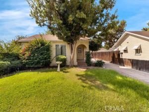 MLS #OC25231722 image #0