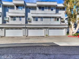 MLS #OC25231954 image #0