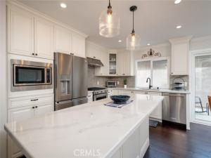 MLS #OC25231957 image #0