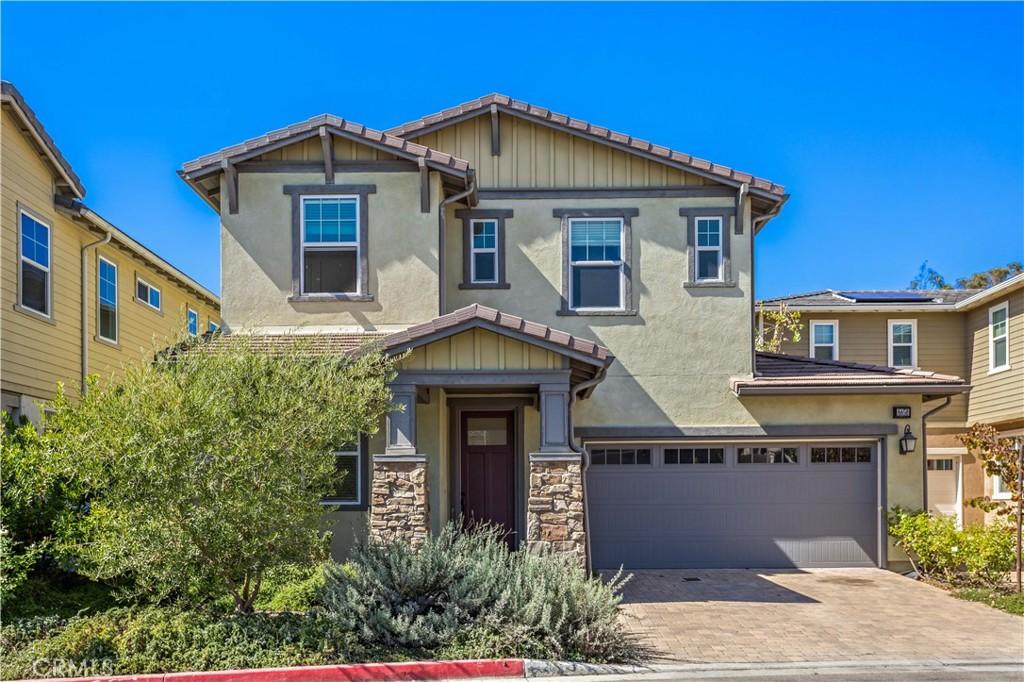 MLS #OC25232201 image #0