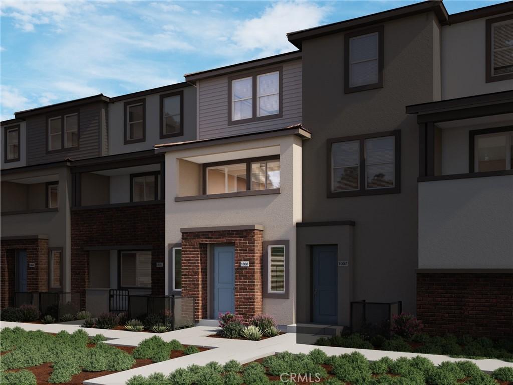 MLS #OC25232833 image #0