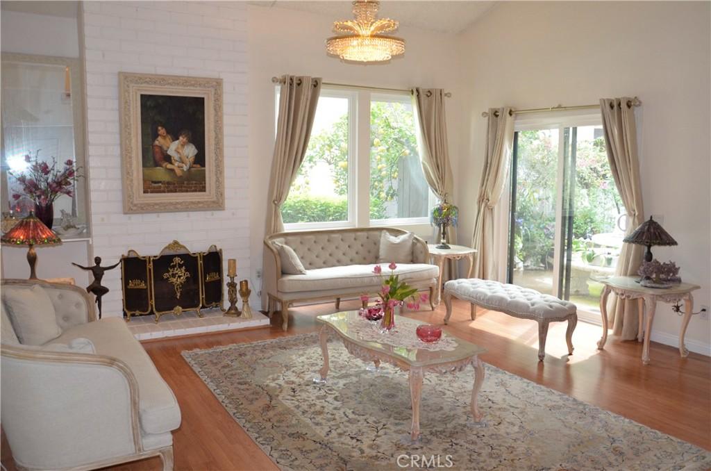 MLS #OC25232867 image #0