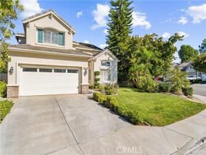 MLS #OC25233238 image #0