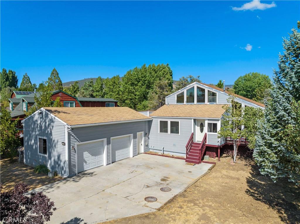 MLS #OC25233399 image #0