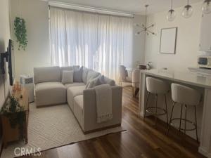 MLS #OC25233766 image #0