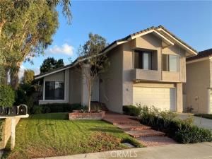 MLS #OC25233804 image #0