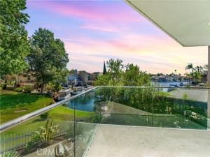 MLS #OC25233854 image #0