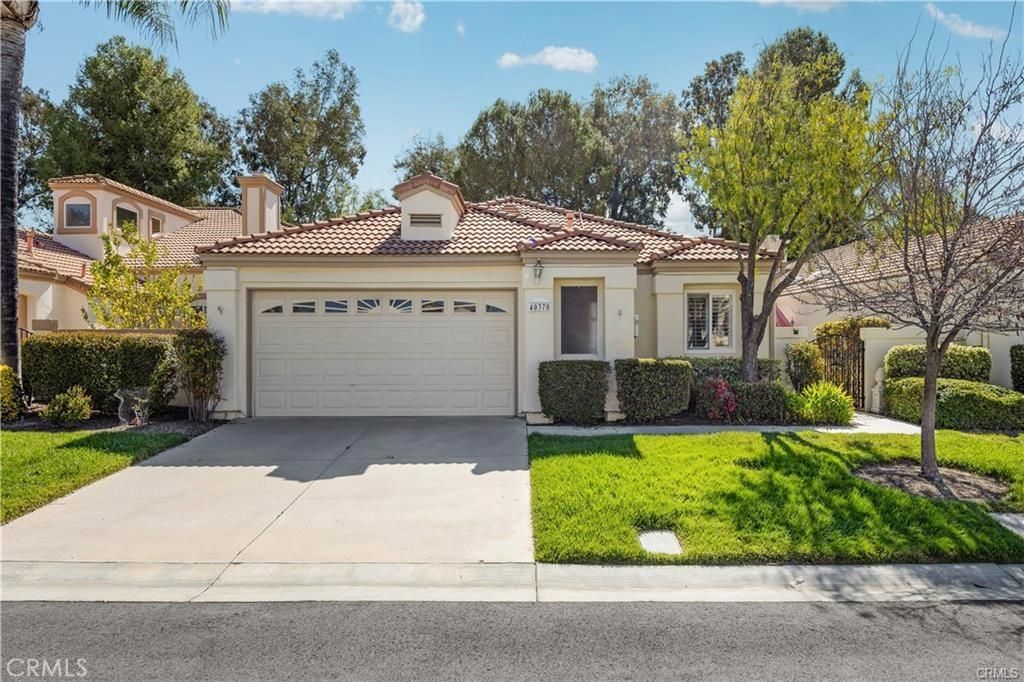 MLS #OC25234370 image #0