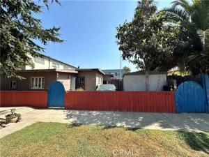 MLS #OC25234557 image #0