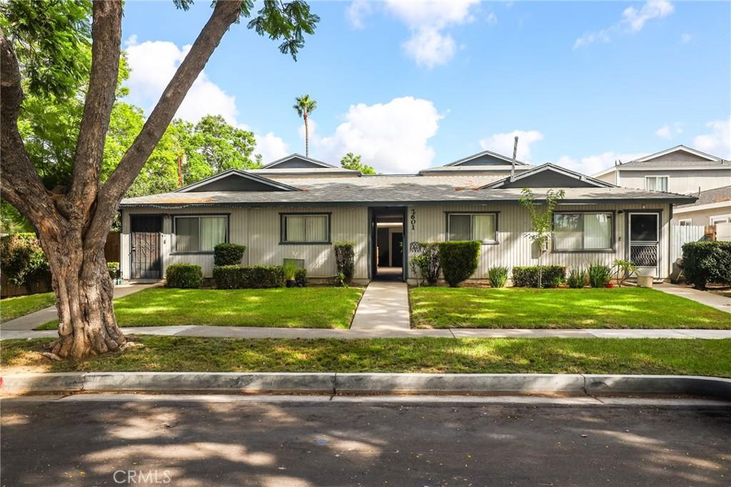 MLS #OC25234563 image #0