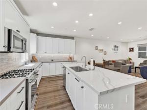 MLS #OC25234623 image #0