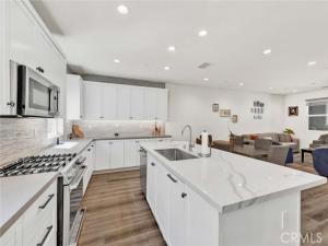 MLS #OC25234623 image #0