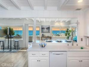 MLS #OC25234725 image #0