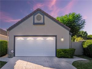 MLS #OC25234848 image #0