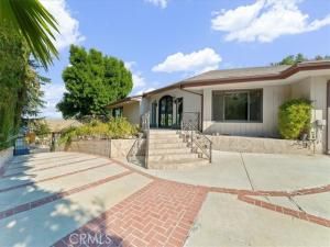 MLS #OC25235209 image #0